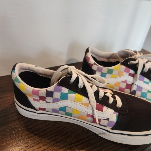 Canvas Suede Vans Checkered Old Skool Rainbow Sneakers Youth 4 EUC - Picture 12 of 14